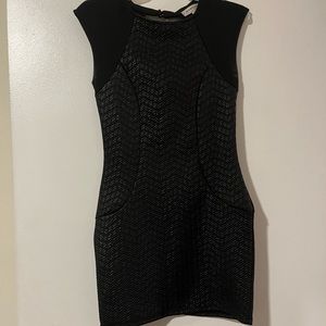 ⭐️4/$20 BUNDLE ITEM⭐️ Black cocktail dress - S